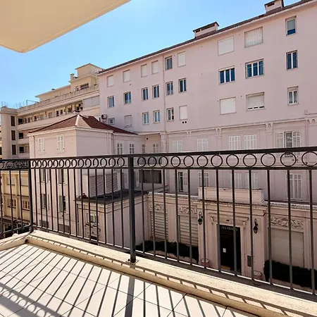 Apartment Ravissant, Proche Du Palais Des Festival A